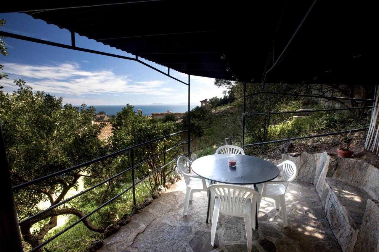 Petite Maison De Vacance Vue Le Lavandou